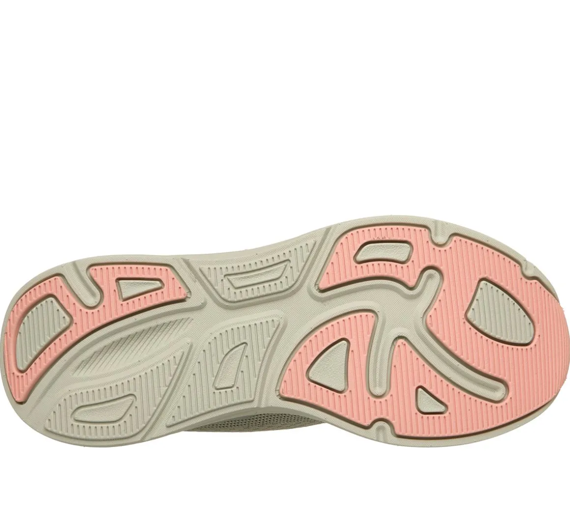 Skechers Slip-ins: BOBS Skillz - Too Essential