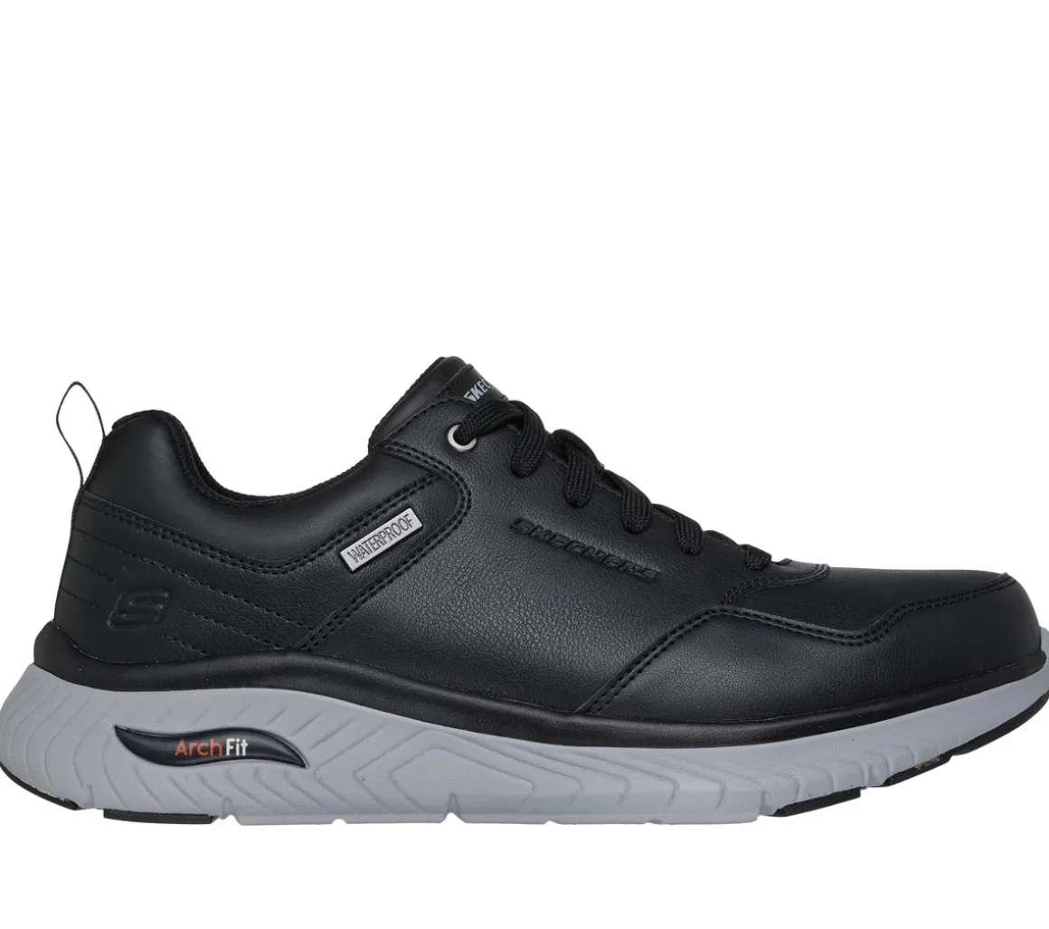 Waterproof Relaxed Fit: Arch Fit Crosser - Ronaldo